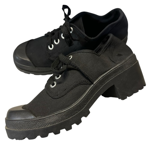 Luichiny Black Platform Sneakers - Picture 1 of 9